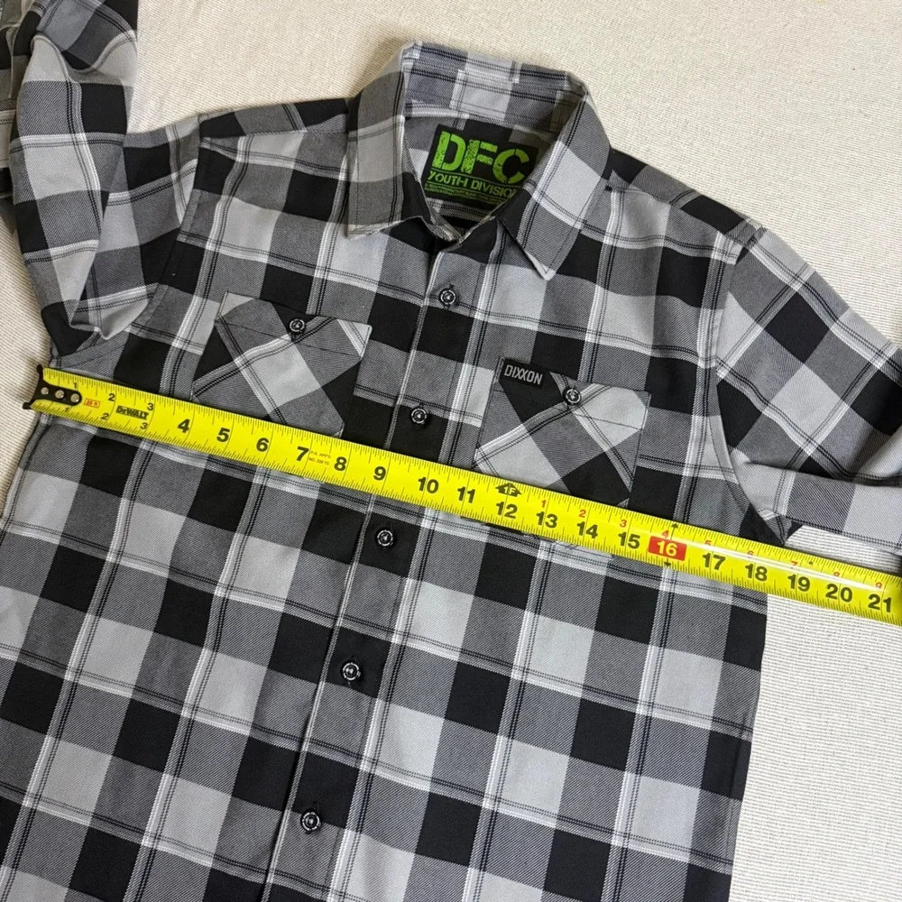 Dixxon Flannel Co DFC Youth Division Shirt Kids XL Grey Black Plaid Button Up